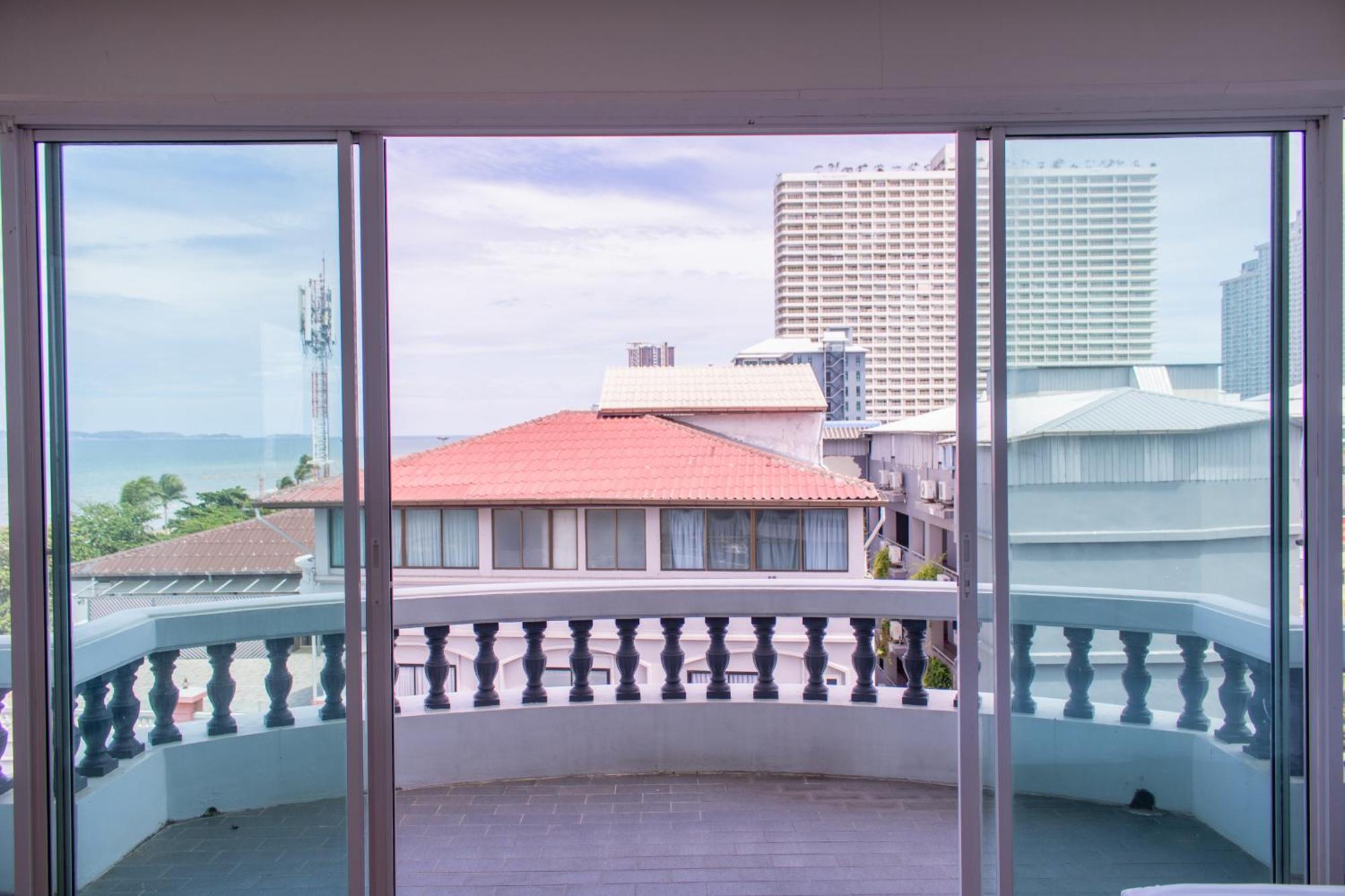 Jomtien Hisotel Exteriér fotografie