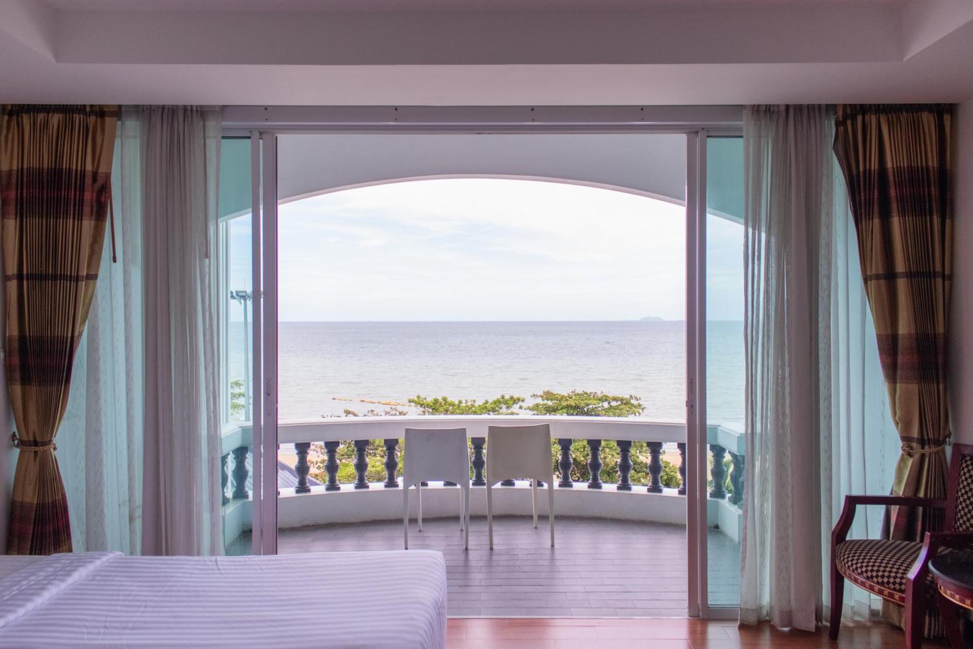 Jomtien Hisotel Exteriér fotografie
