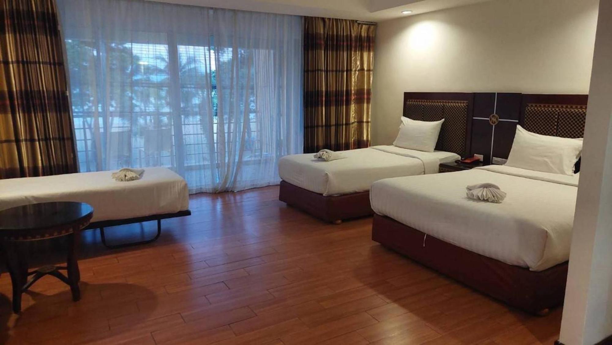 Jomtien Hisotel Exteriér fotografie