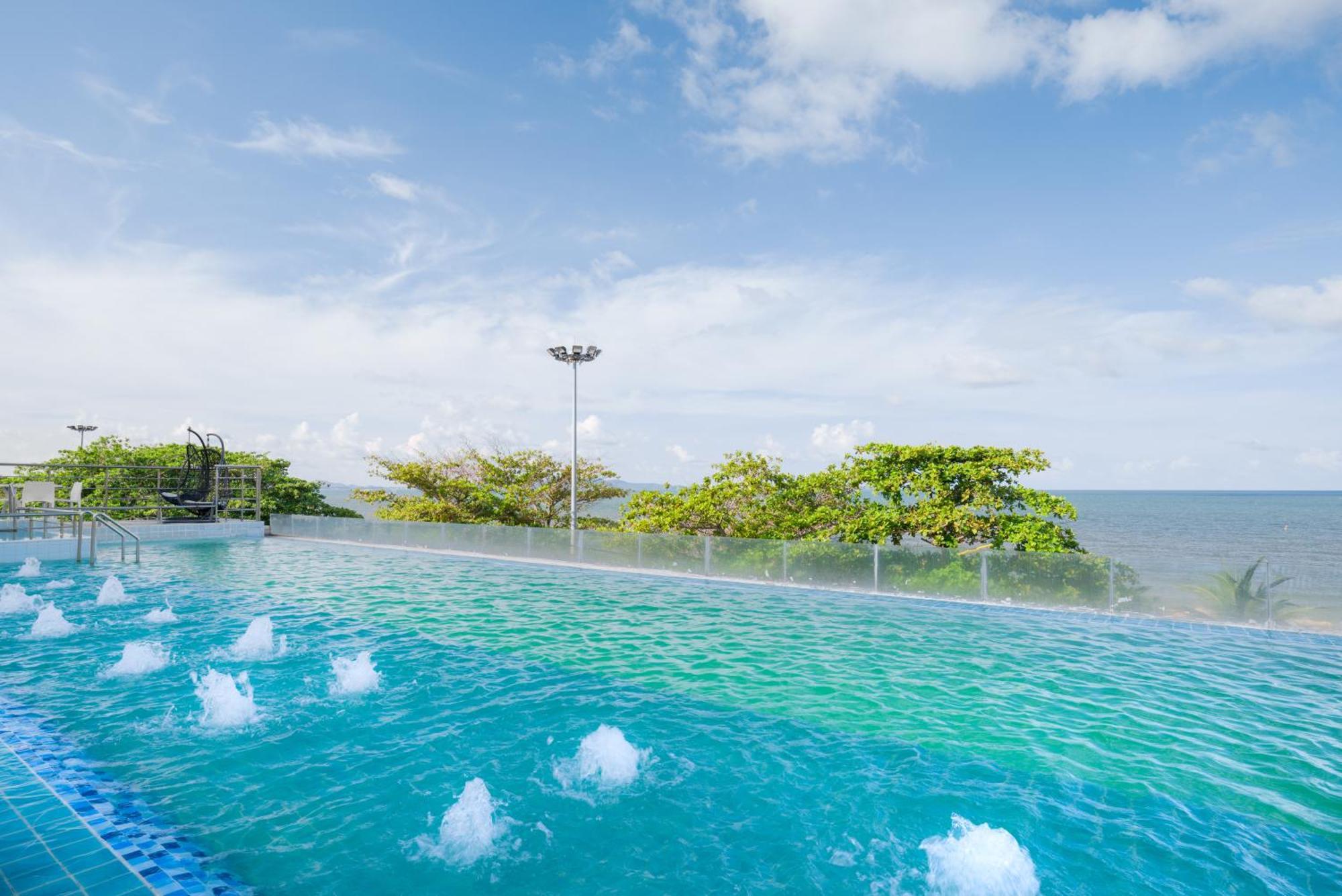 Jomtien Hisotel Exteriér fotografie