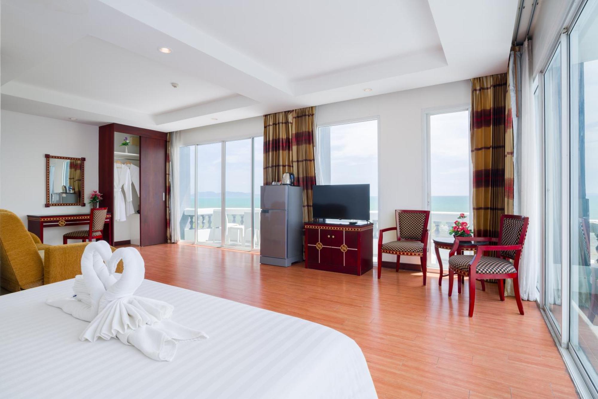 Jomtien Hisotel Exteriér fotografie